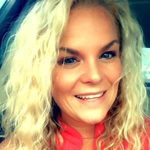 Meet your Posher, Angela